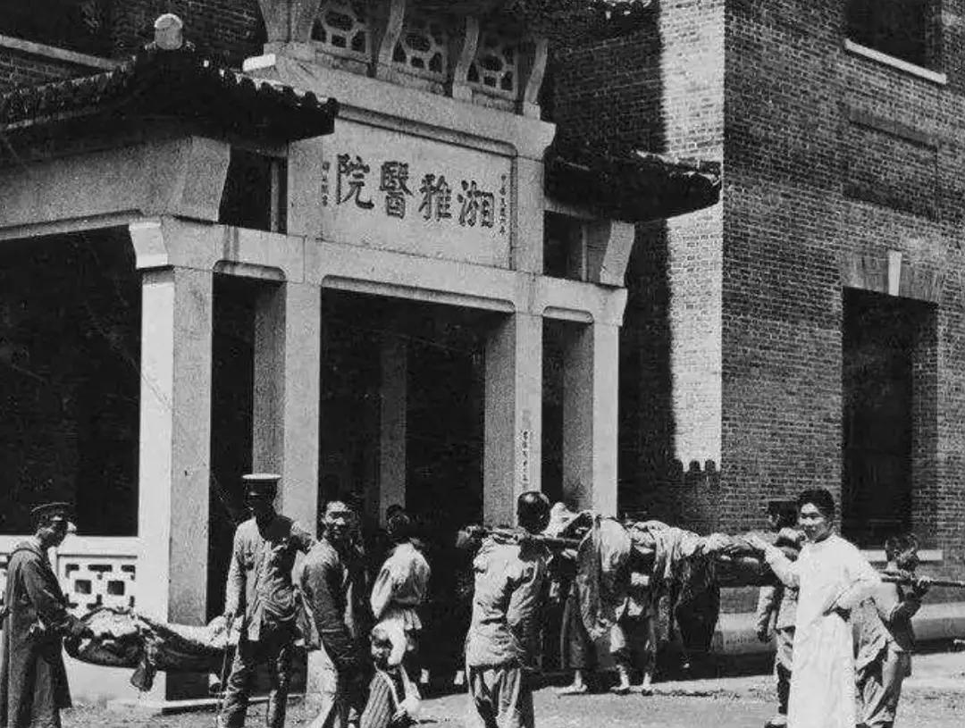 武汉疫情中牺牲的医护人员有多少(疫情武汉牺牲多少医生) 武汉疫情中牺牲的医护人员有多少(疫情武汉牺牲多少医生)