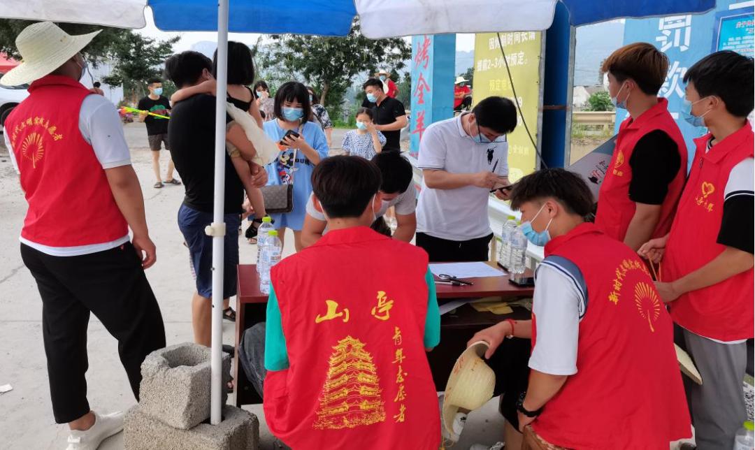 【疫情志愿者抗击疫情,疫情志愿者在行动】 【疫情志愿者抗击疫情,疫情志愿者在行动】