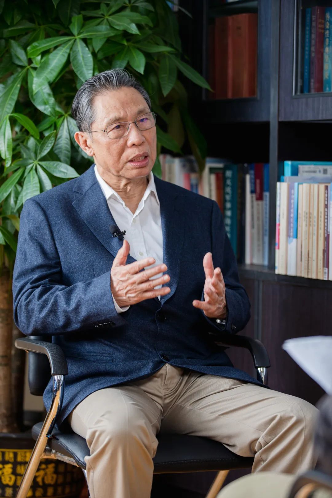 关于钟南山回应疫情是否瞒报的信息